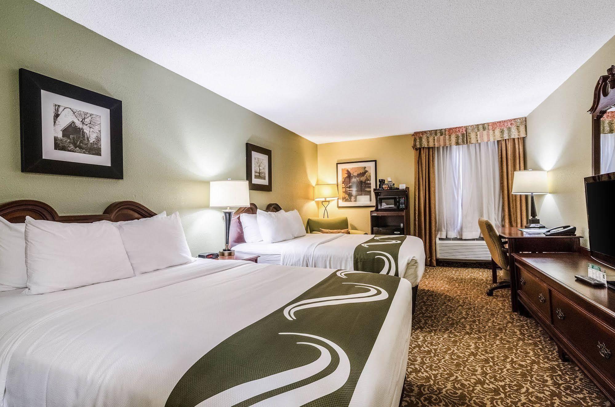 Quality Inn Whiteville North Exterior foto